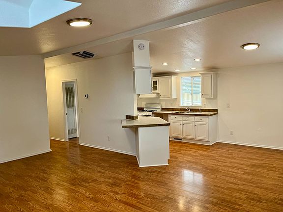 4th image of 701 Montara Rd Spc 33
