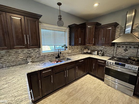 5th image of 51735 Battanwood Dr