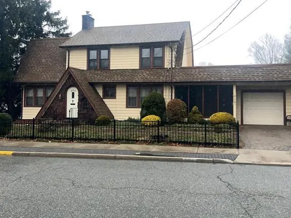 203 Lenox Ave, Pompton Lakes, NJ 07442
