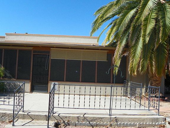 4th image of 718 N Abrego Dr