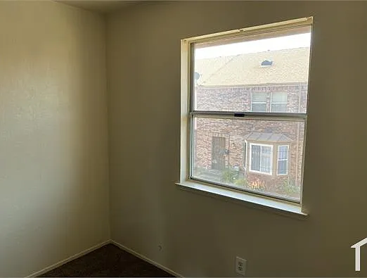 4223 Weymouth Ln — Photo 10