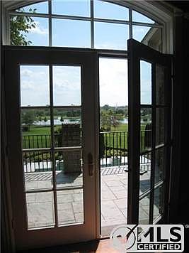 5th image of 809 Legends Glen Ct