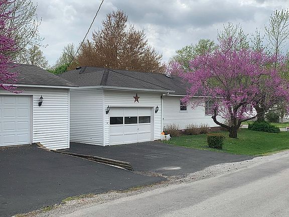 2nd image of 1309 Noah Ave