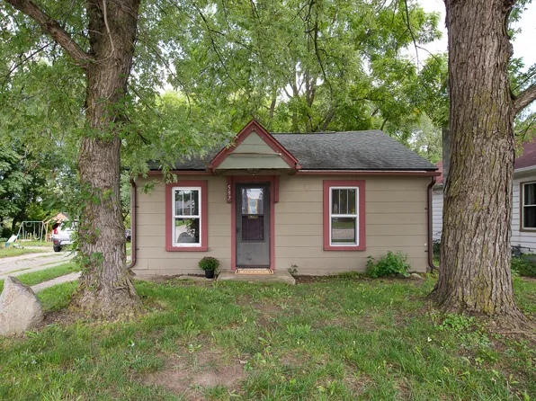 597 S Wagner Rd, Ann Arbor, MI 48103