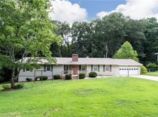 4164 Walnut Cir, Flowery Branch, GA 30542