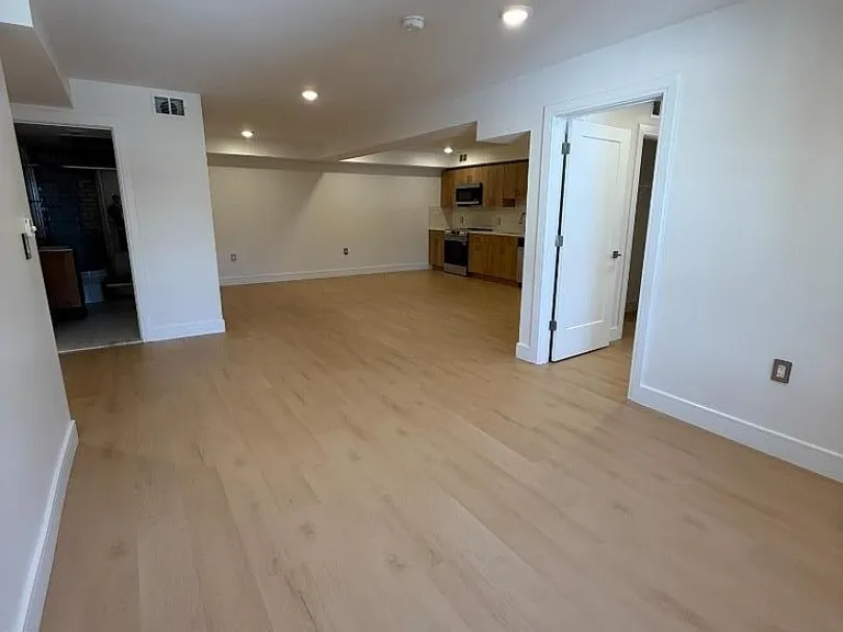 627 Valley Rd #D — Photo 12