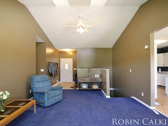 5th image of 17130 Myers Lake Ave NE