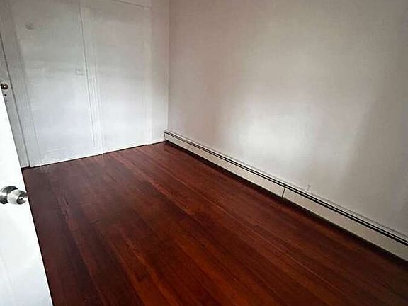 4th image of 429 Prescott St
