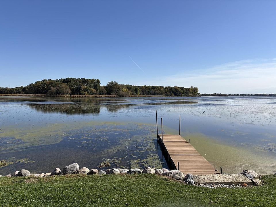 ミニー5555 N10878 Rainbow TERRACE, Fox Lake, WI 53933 | MLS #1984105 | Zillow
