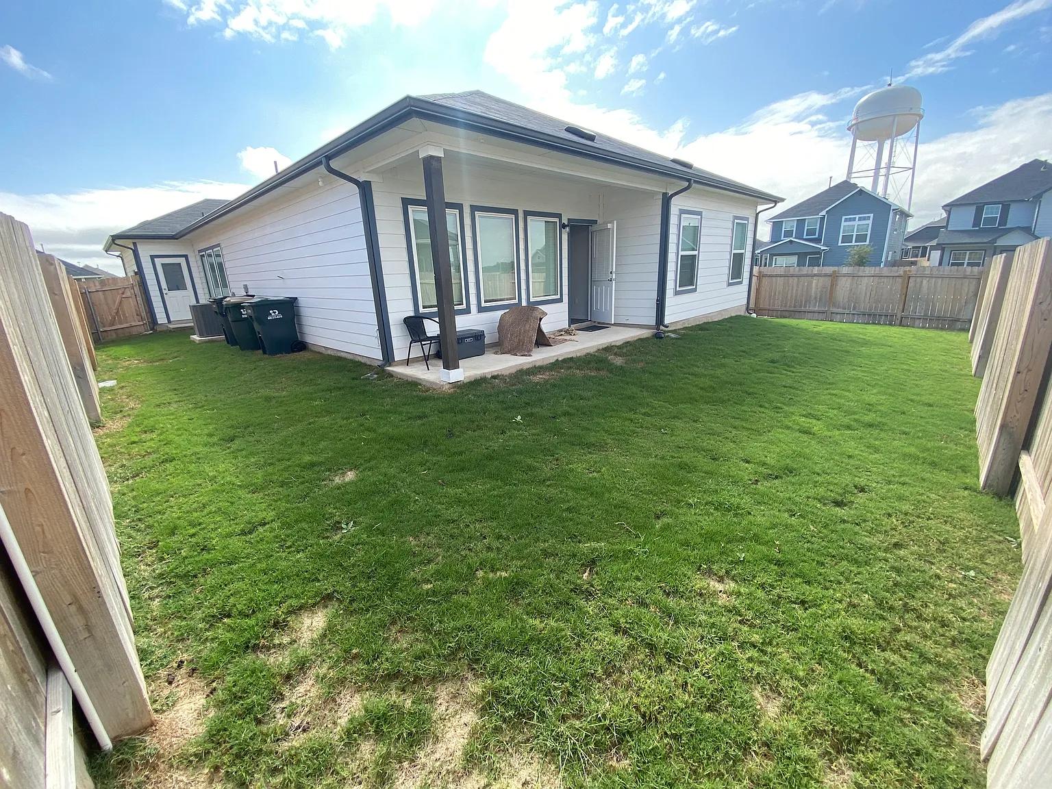 3 bed, 1804 sqft, $750 — Photo 3