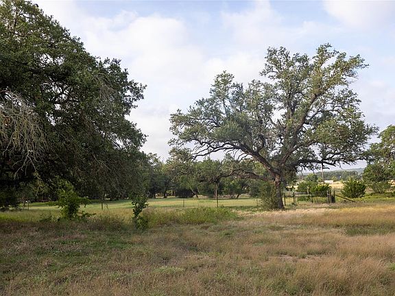 5th image of 240 Lanier Ranch Rd #B