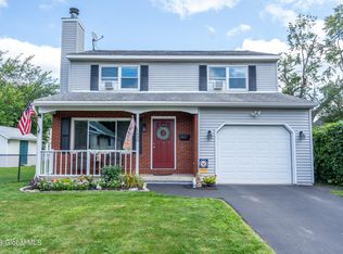 430 8th Ave, Watervliet, NY 12189