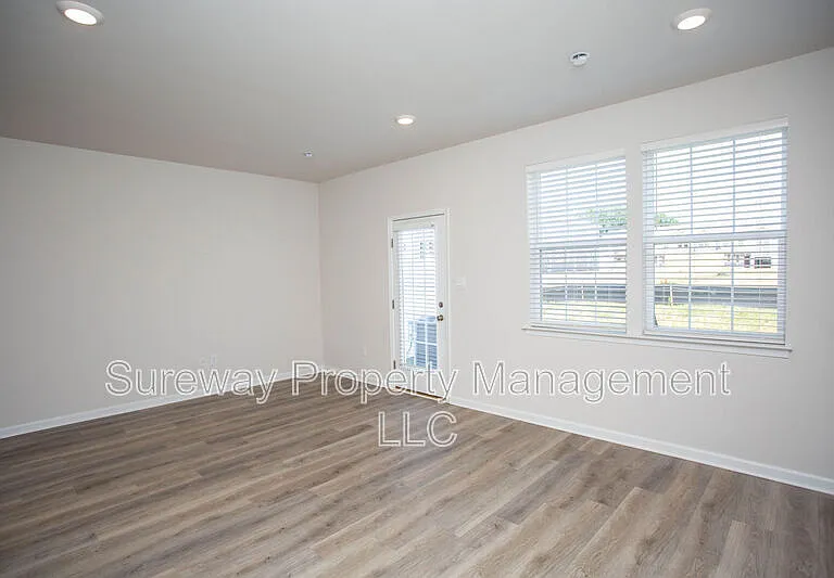 55 Elliot Ln — Photo 18