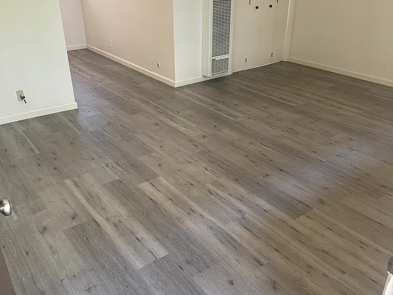 2635 Miller Ave — Photo 6