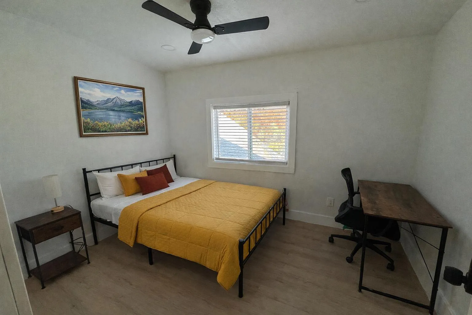 4 bed, 2.0 bath, 1271 sqft, $797 — Photo 1