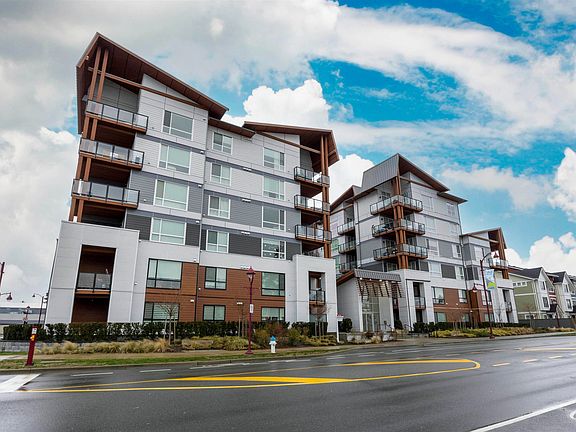 2nd image of 11501 84th Ave #302