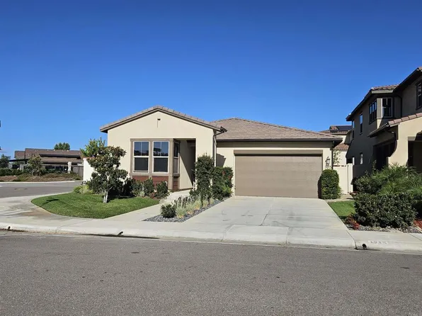 1915 Halley Ct, Escondido, CA 92026