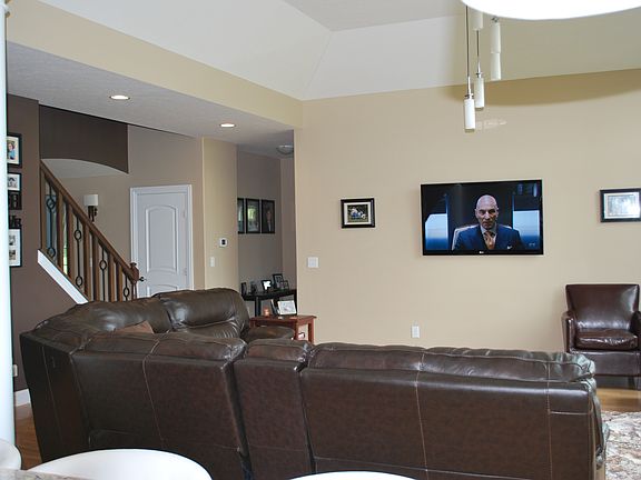 4th image of 1128 Pinnacle Club Dr