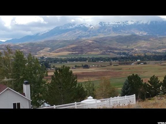 3rd image of 8888 E Pineview Dr