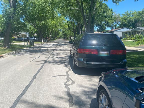 4th image of 818 Kenwood Ave