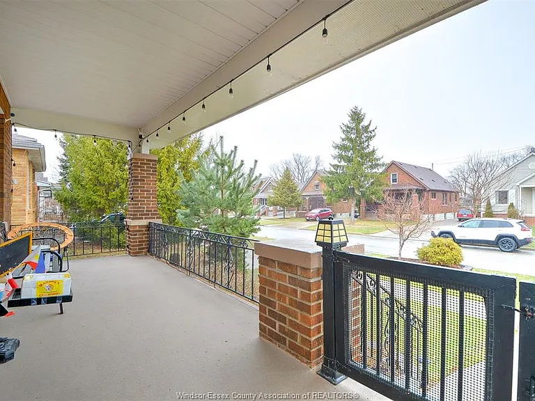 1585 Alexis Rd #UPPER — Photo 5