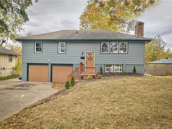 8409 Elm Ave, Raytown, MO 64138