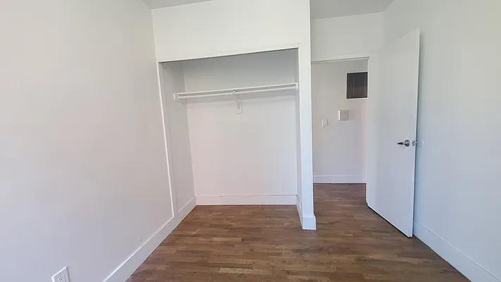 Rented by Compass | media 11