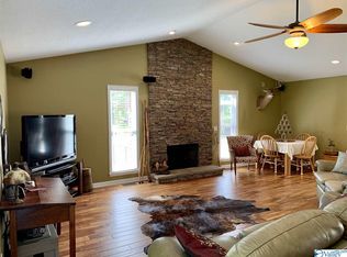 398 Jimmy Fisk Rd, Hazel Green, AL 35750