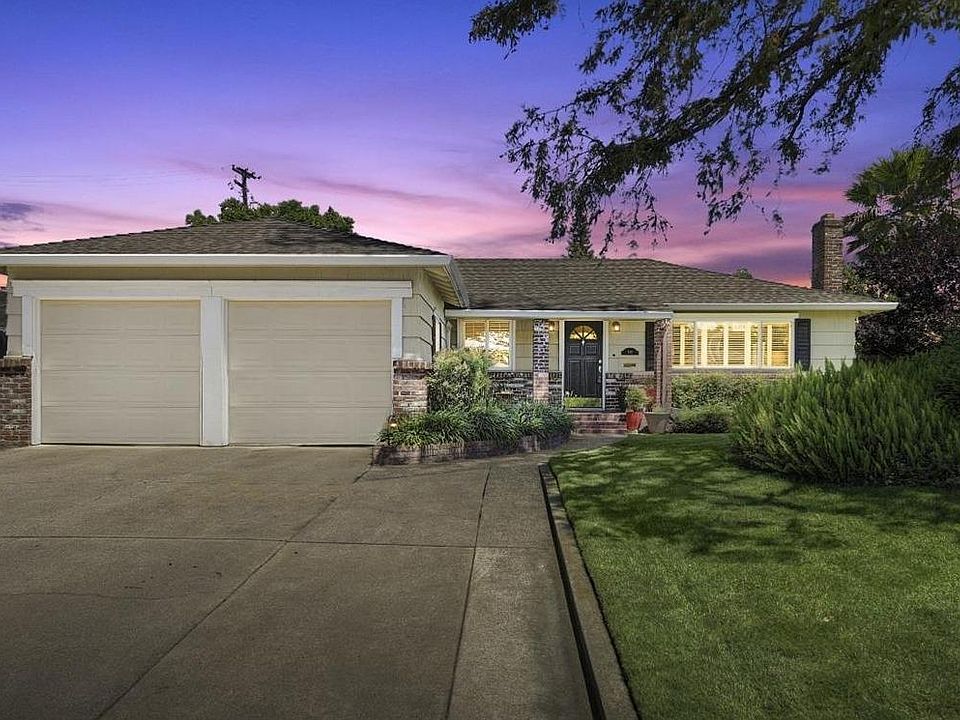 1st image of 502 Vine Way