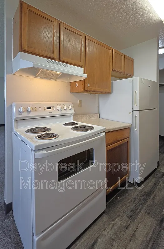 2 bed, 1.0 bath, $865 — Photo 4