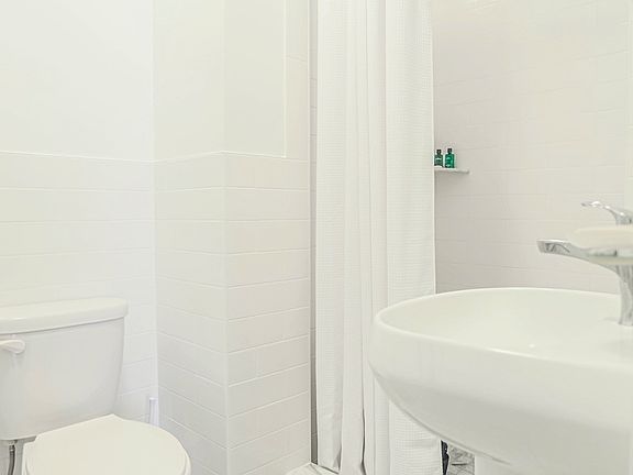 5th image of 24 E 80th St #5W