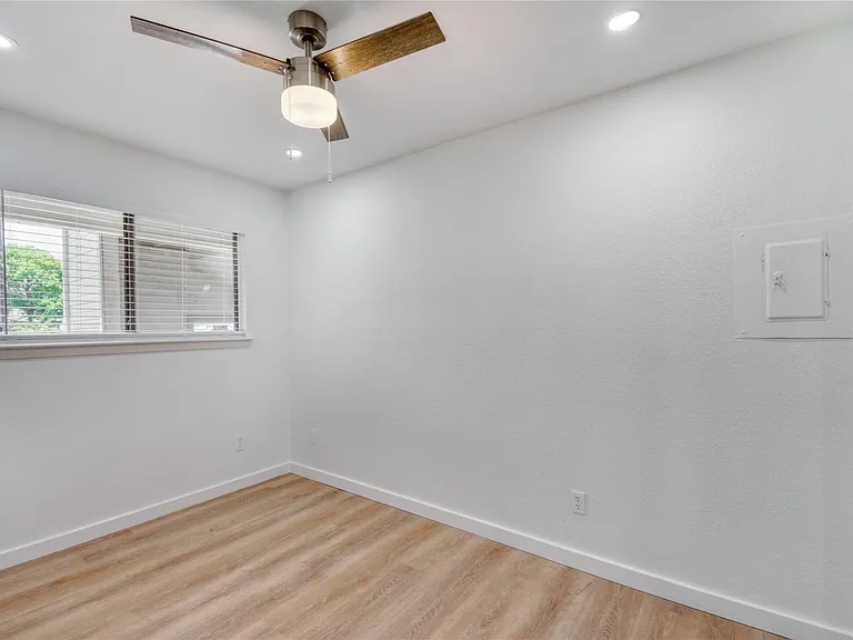2500 Burleson Rd #701 — Photo 8