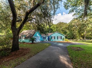 18 Walnut Hill St, Beaufort, SC 29907