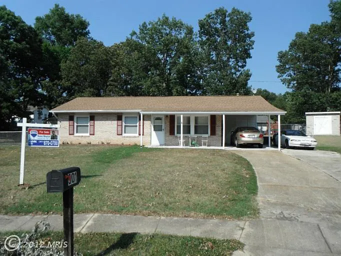 901 Waddell Rd photo 1