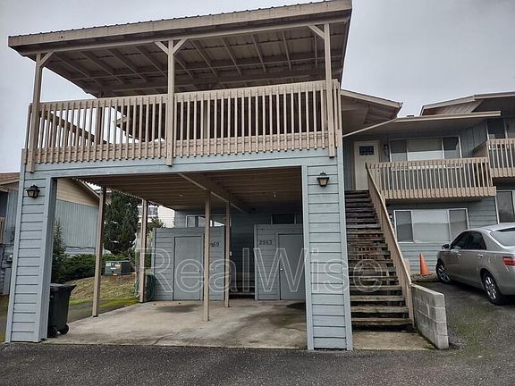 3rd image of 2963 W Lorraine Ave