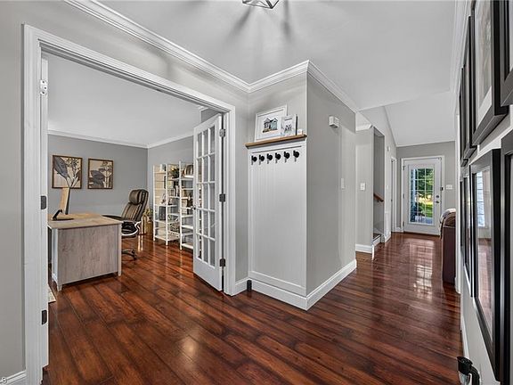 4th image of 188 Brambleton Rd
