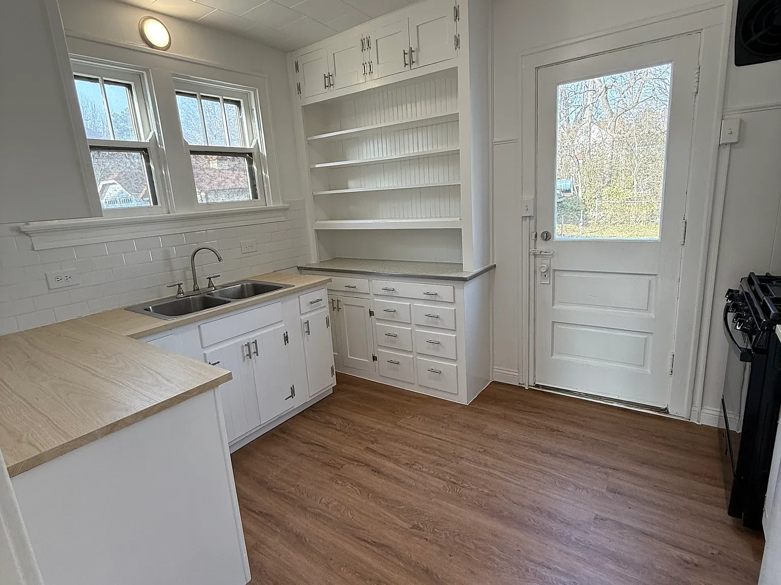 1 bed, 900 sqft, $1,095 — Photo 2
