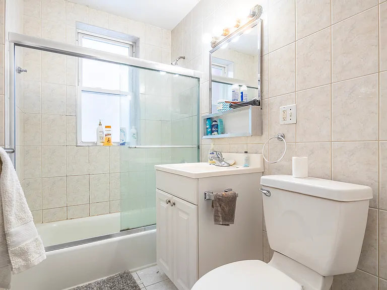 94 Pleasant St #3 — Photo 9