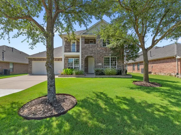 2931 N Camino Lagos, Grand Prairie, TX 75054