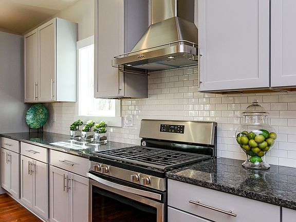Gourmet Kitchen