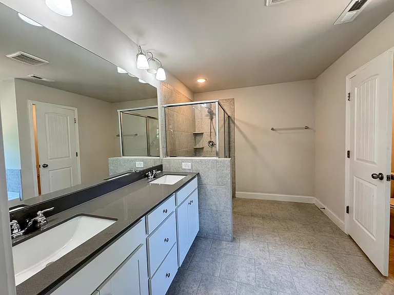 229 Karlov Rd — Photo 16
