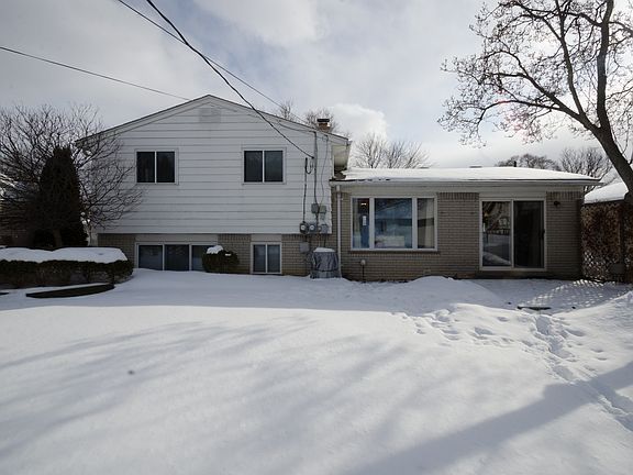 5th image of 37116 Ladywood St