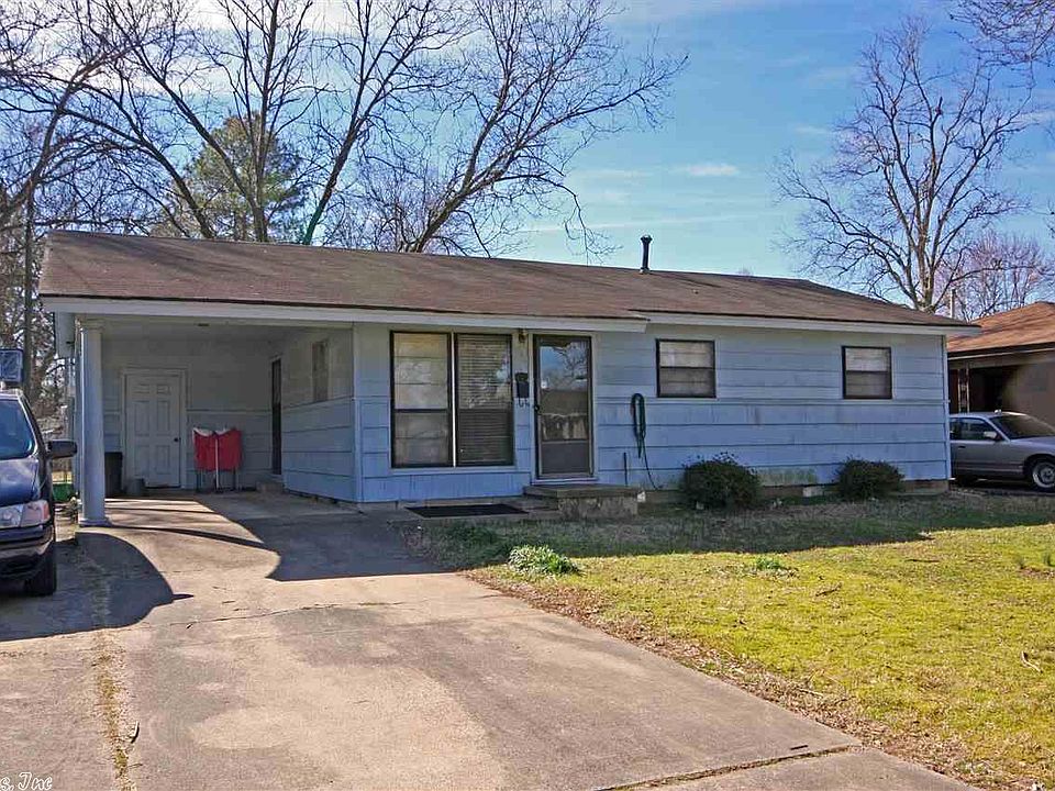 2nd image of 704 Annelle St