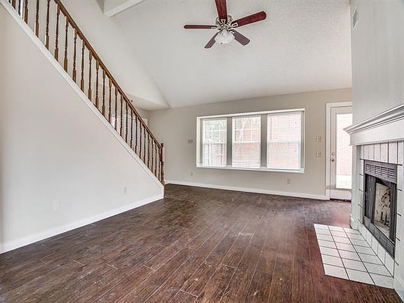 3rd image of 614 Saint Andrews Pl