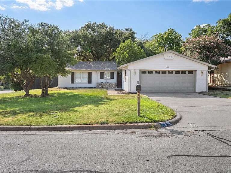 2809 Olympia Dr — Photo 29