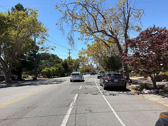 4th image of 1998 Marin Ave