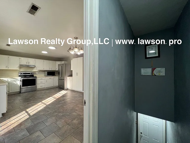 991 Blue Ridge Dr — Photo 32