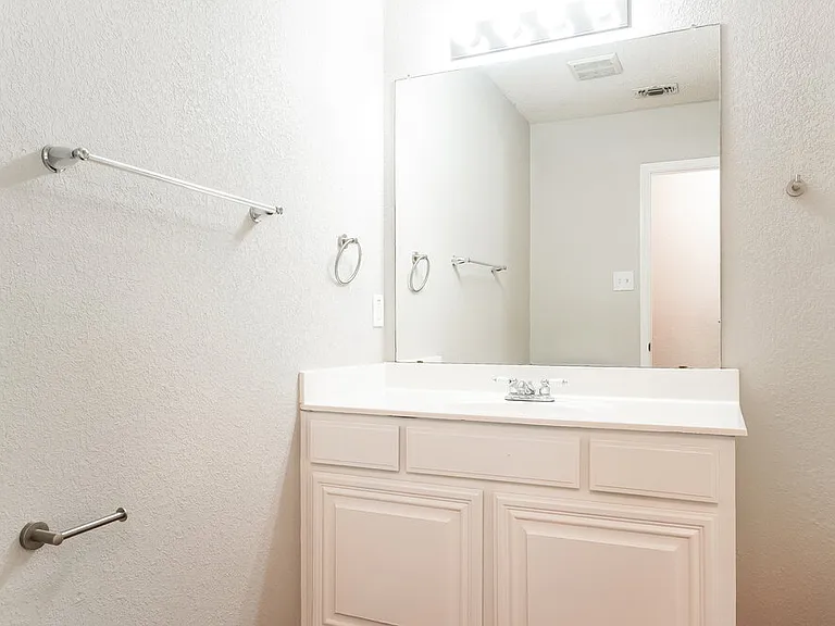 4616 Wheatland Dr — Photo 15