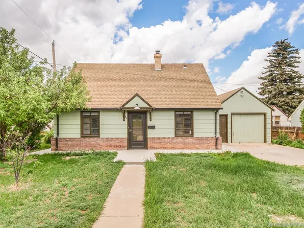 866 N 12th St, Laramie, WY 82072