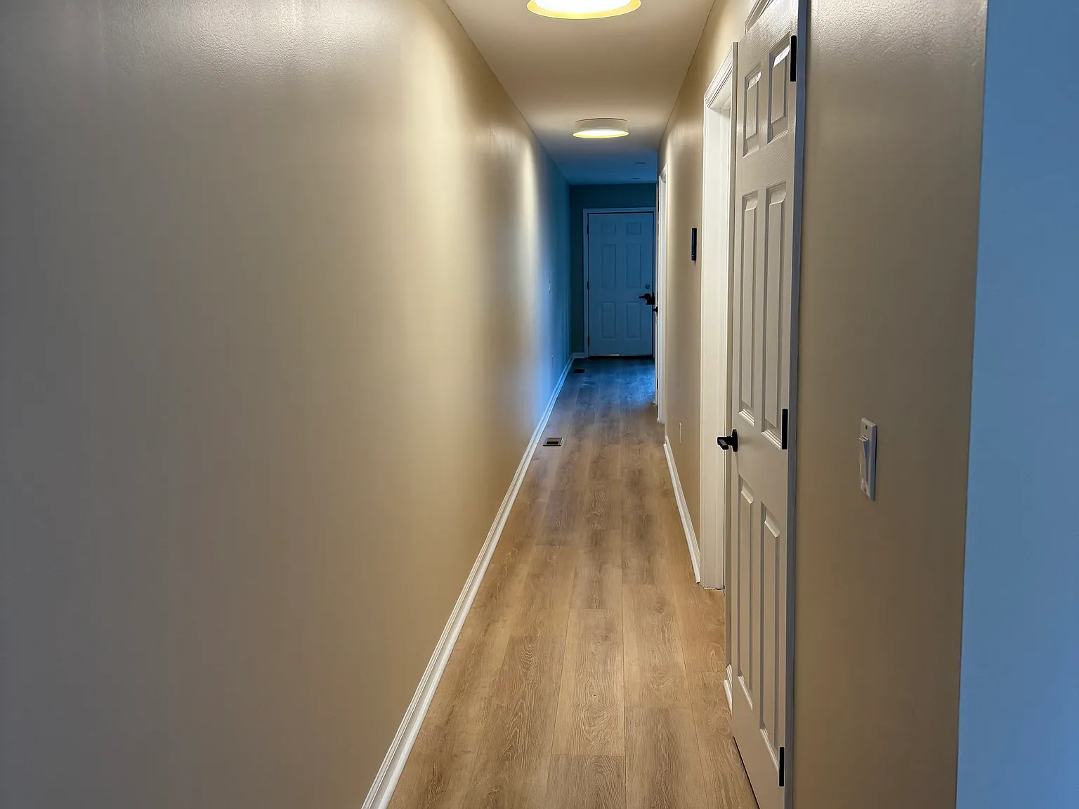 4 bed, 3360 sqft, $850 — Photo 3